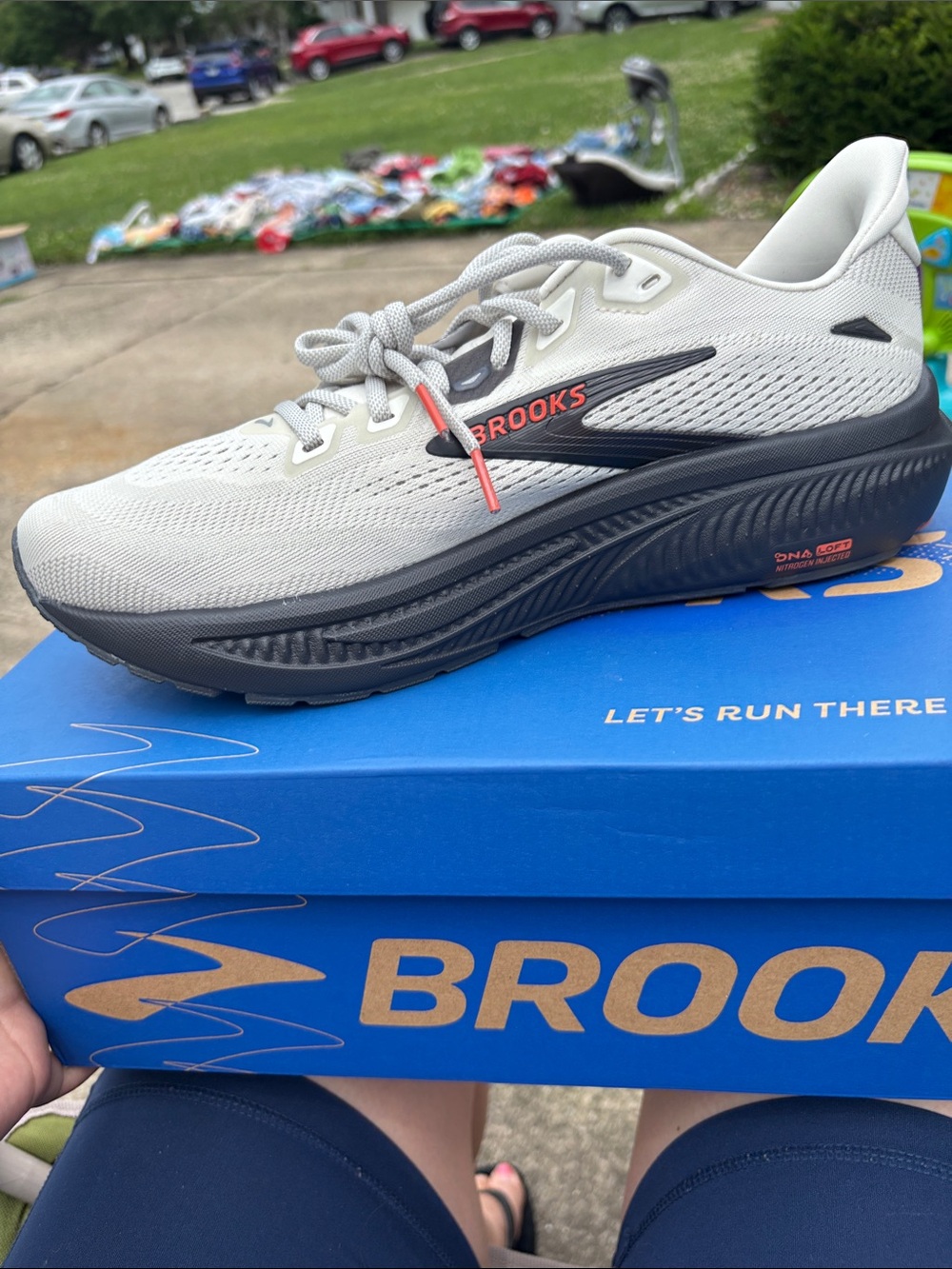 Mens Brooks Ghost 18
